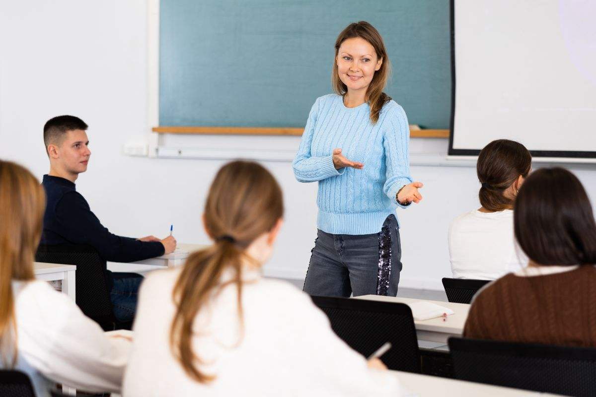 Professoressa in classe